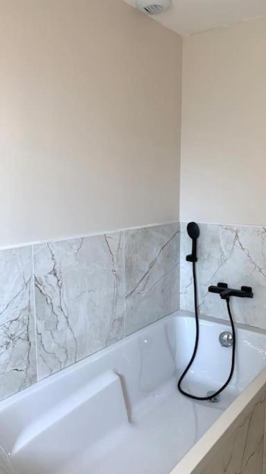 Villa Chic 3 Chambres ,2 Sdb Châtellerault Екстериор снимка